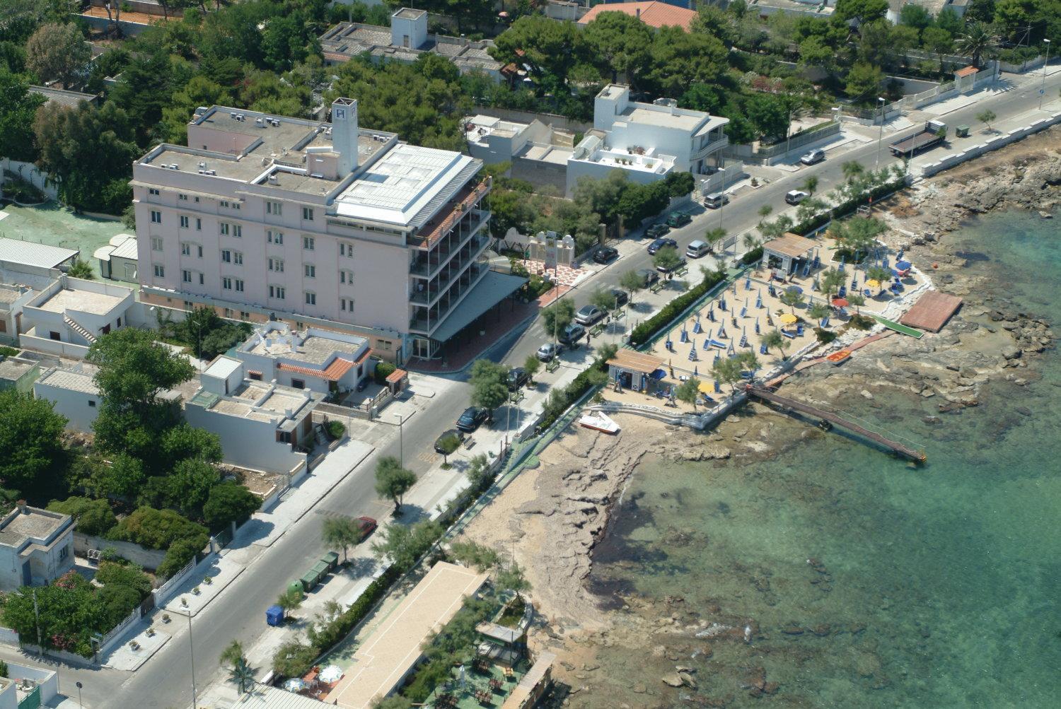 Hotel Gatto Bianco Casalabate Lecce Exterior foto
